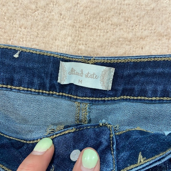 Altar’d state mini skirt - Picture 3 of 3